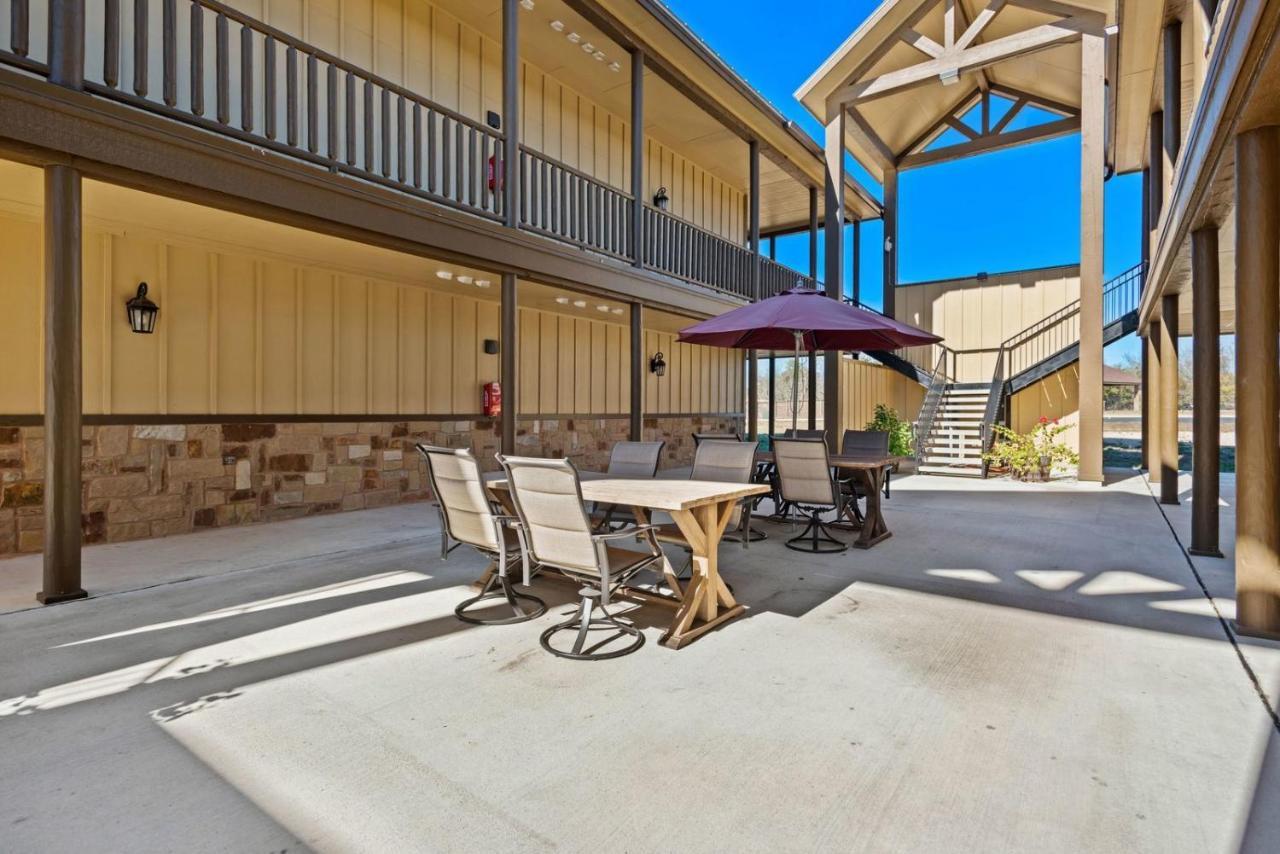 Old Mill Resort 新布朗费尔斯 外观 照片