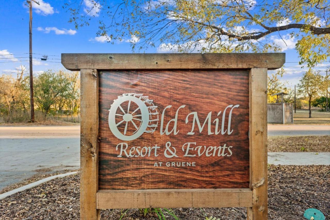 Old Mill Resort 新布朗费尔斯 外观 照片