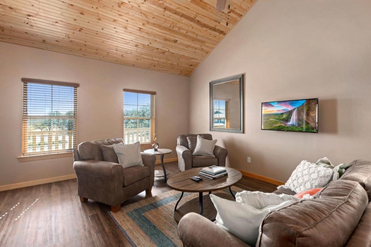 Old Mill Resort 新布朗费尔斯 外观 照片